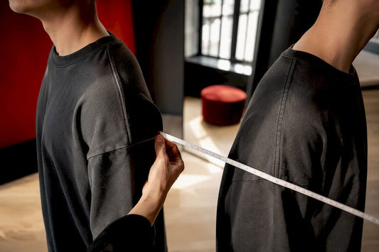 Comparing regular and dropped shoulder seams