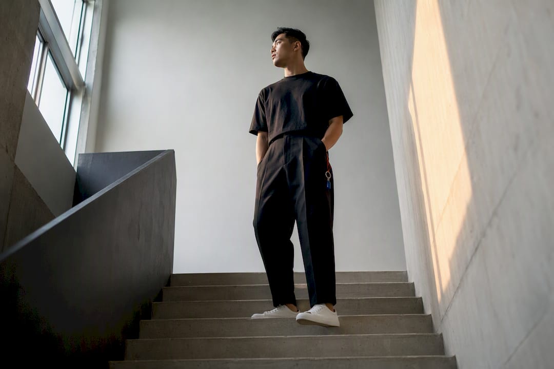 Short man demonstrating balanced streetwear proportions